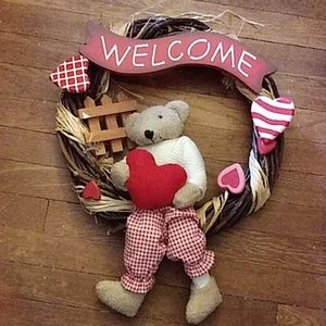 Welcome Teddy Bear& Hearts Wreath